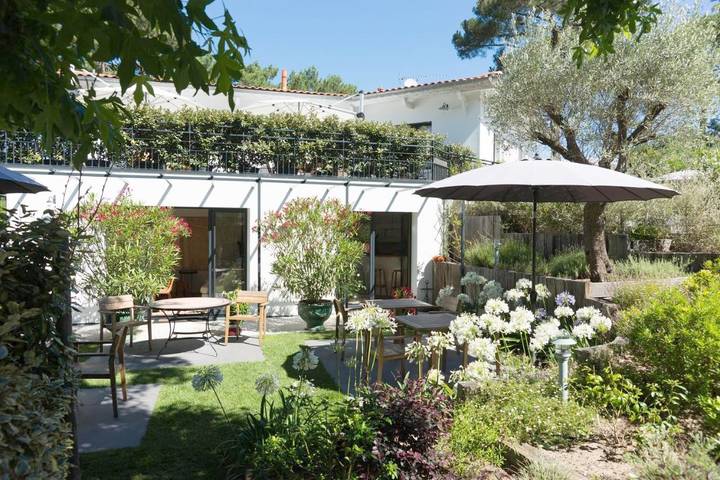 Maison d’hôte pour 2 personnes, avec jardin et piscine au Cap Ferret