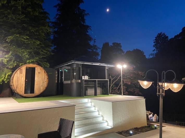 Maison d’hôte pour 2 personnes, avec terrasse et jardin ainsi que jacuzzi et sauna dans Écosse
