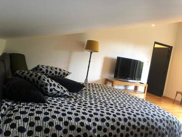 Chambre d’hôte pour 5 personnes, avec jardin et vue, animaux acceptés dans Verdun