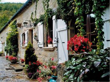 Chambre d’hôte pour 2 personnes, avec jardin dans l' Aveyron