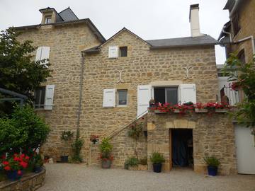 Chambre d’hôte pour 2 personnes, avec jardin dans l' Aveyron