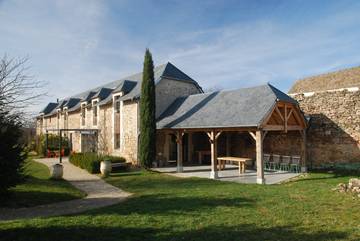 Chambre d’hôte pour 4 personnes, avec jardin dans l' Aveyron