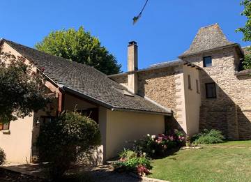 Chambre d’hôte pour 2 personnes, avec jardin dans l' Aveyron