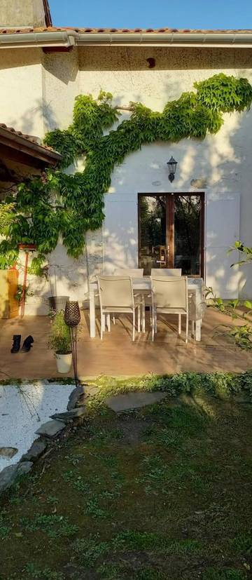Chambre d’hôte pour 2 personnes, avec jardin dans le Gers