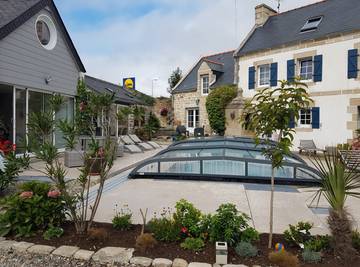 Chambre d’hôte pour 2 personnes, avec piscine et jardin en Bretagne