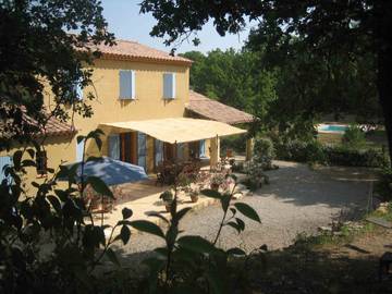 Chambre d’hôte pour 2 personnes, avec piscine et jardin dans les Alpes-de-Haute-Provence