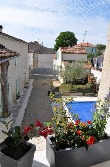 Chambre d’hôte pour 2 personnes, avec piscine et jardin en Charente-Maritime