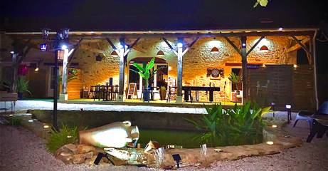 Chambre d’hôte pour 2 personnes, avec piscine ainsi que jardin et jacuzzi, animaux acceptés dans le Lot