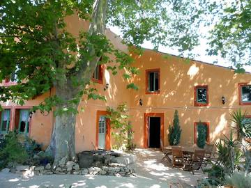 Chambre d’hôte pour 3 personnes, avec jardin ainsi que jacuzzi et piscine, animaux acceptés dans l' Aude