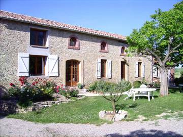 Chambre d’hôte pour 2 personnes, avec jardin et piscine dans l' Aude