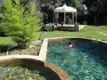 Chambre d’hôte pour 2 personnes, avec jardin et piscine en Corse